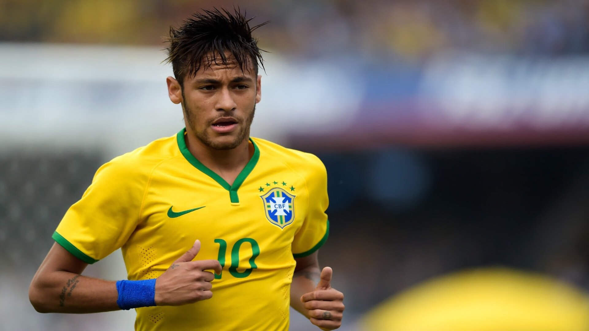 纳达尔鏖战五盘惊险晋级，法网卫冕之路再进一步