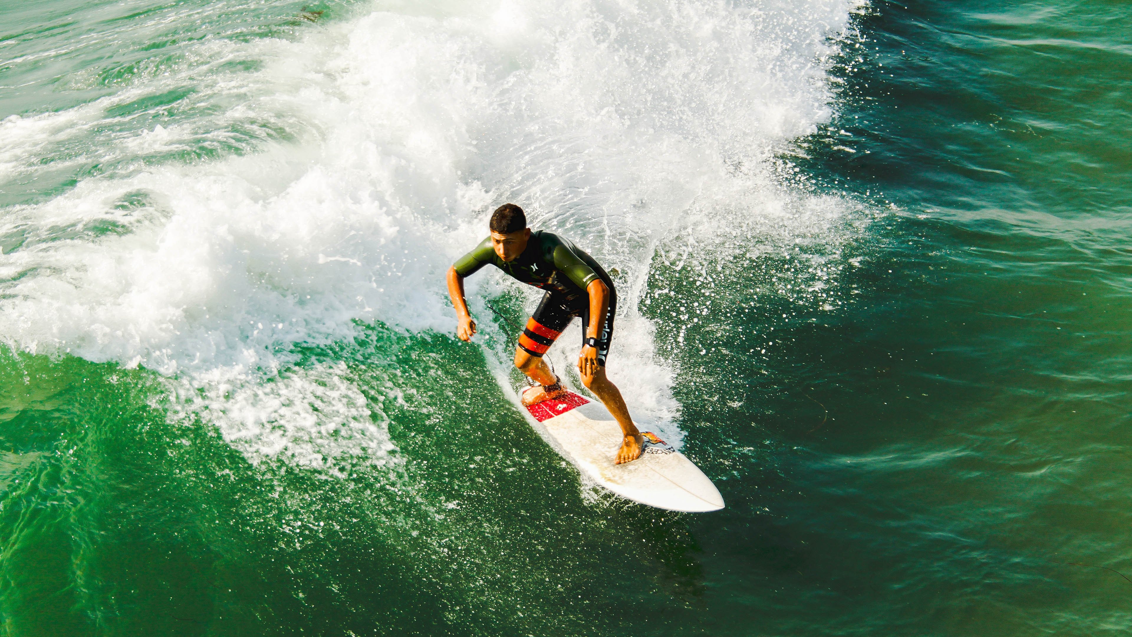 中国短道速滑队世界杯首站斩获两金一银 年轻小将表现亮眼